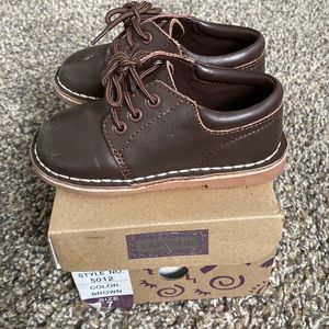 Brown lamour, gently used